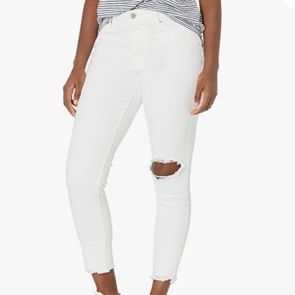 Levi's 721 High Rise Skinny, White Denim, Size 25